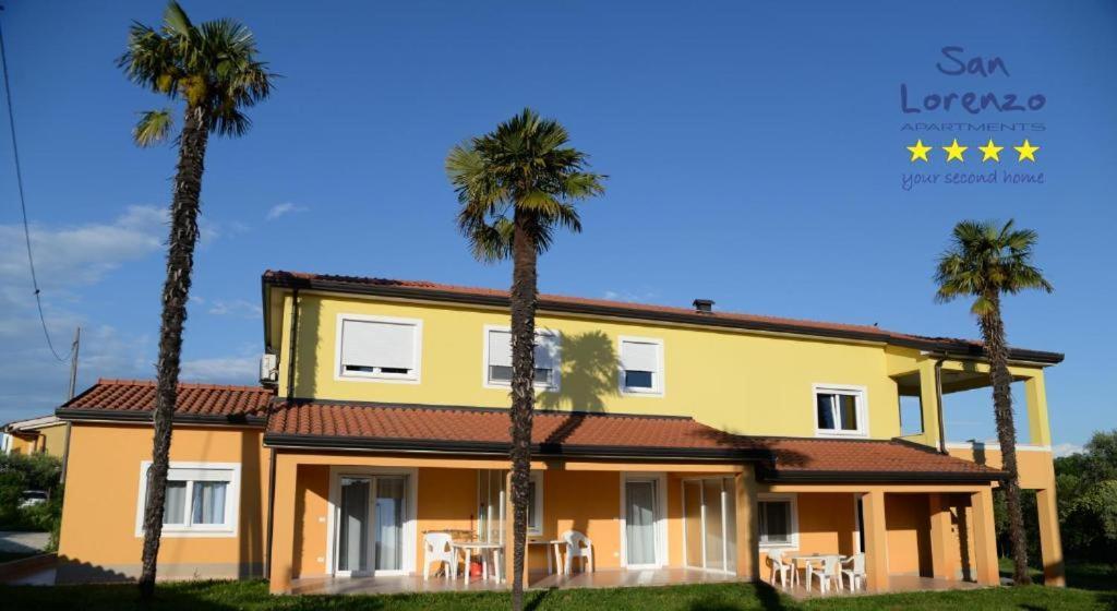 Lovrečica San Lorenzo Apartments מראה חיצוני תמונה