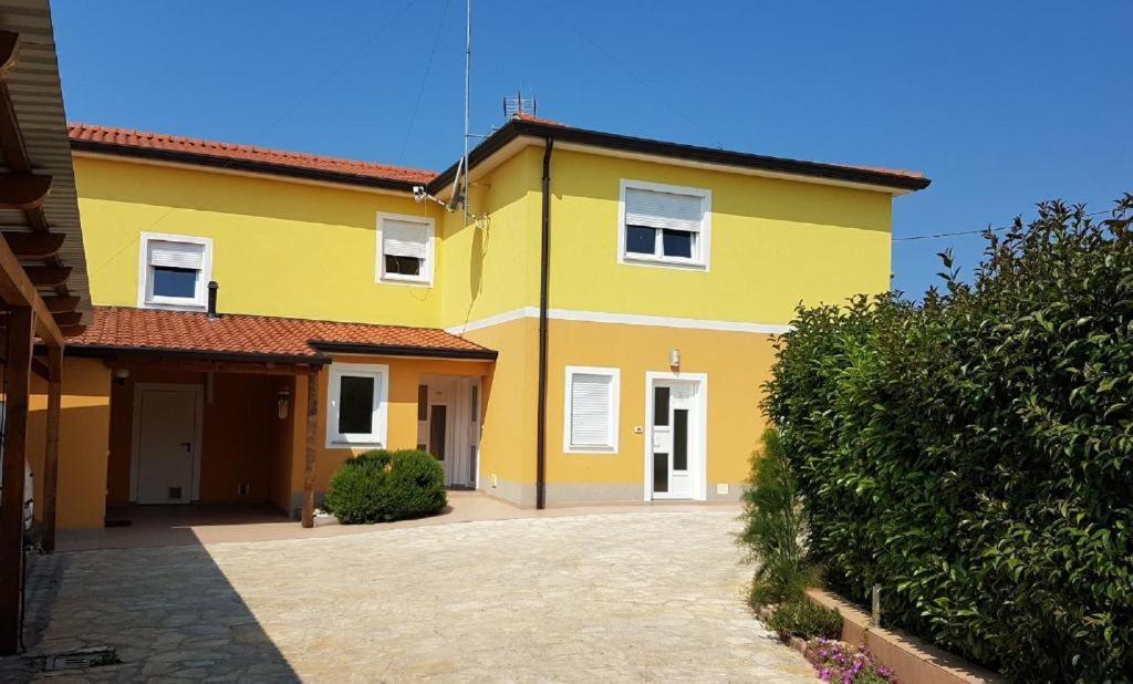 Lovrečica San Lorenzo Apartments מראה חיצוני תמונה