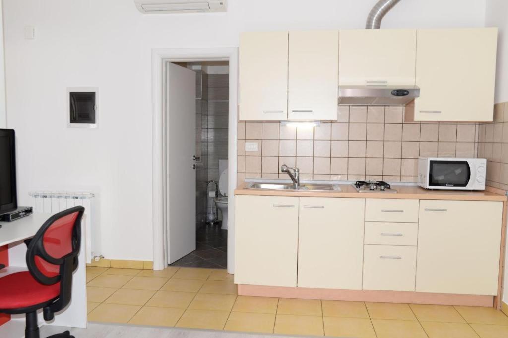 Lovrečica San Lorenzo Apartments מראה חיצוני תמונה