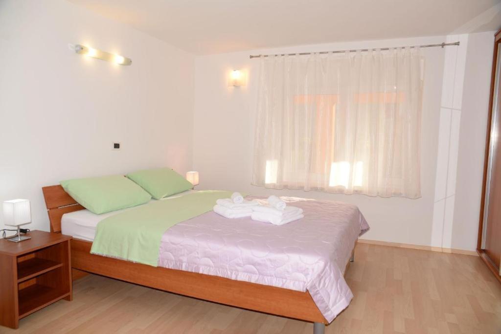 Lovrečica San Lorenzo Apartments מראה חיצוני תמונה